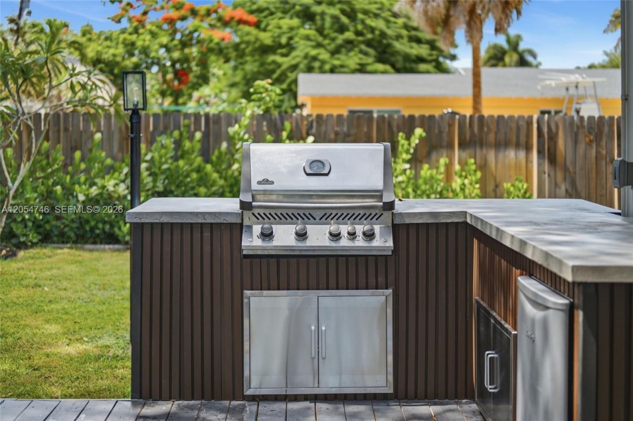 417 NE 11th Ave, Pompano Beach, FL 33060 Photo