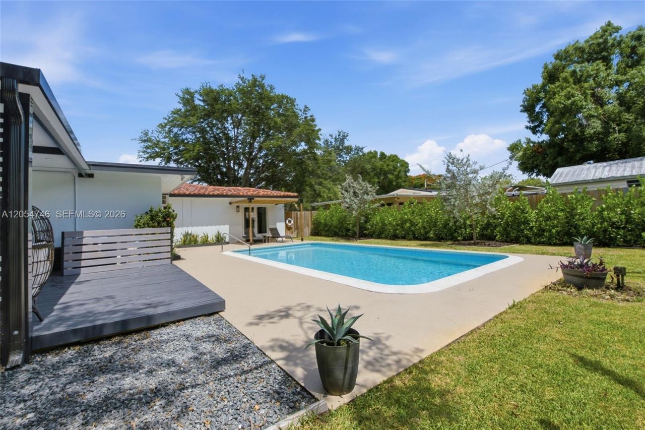 417 NE 11th Ave, Pompano Beach, FL 33060 Photo