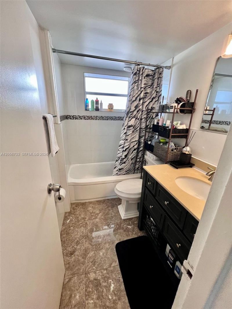 1300 Lincoln Rd , Unit D304, Miami Beach, FL 33139 Photo
