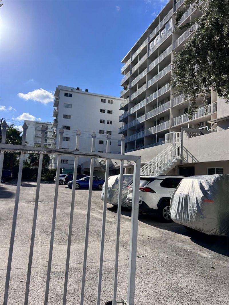 1300 Lincoln Rd , Unit D304, Miami Beach, FL 33139 Photo