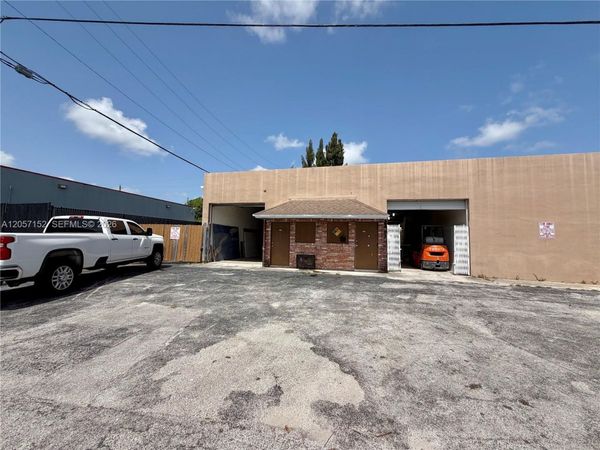 NW 23rd WAY , Oakland Park, FL 33311