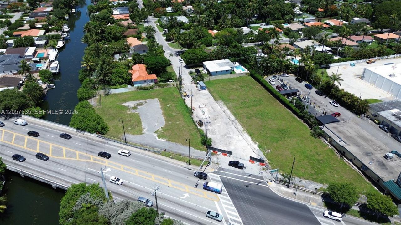 10500 Biscayne Blvd , Miami Shores, FL 33138 Photo