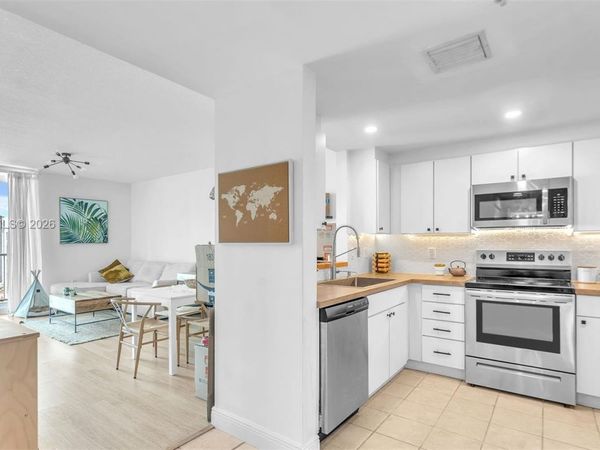 1250 S Miami Ave, Unit 1307, Miami, FL 33130