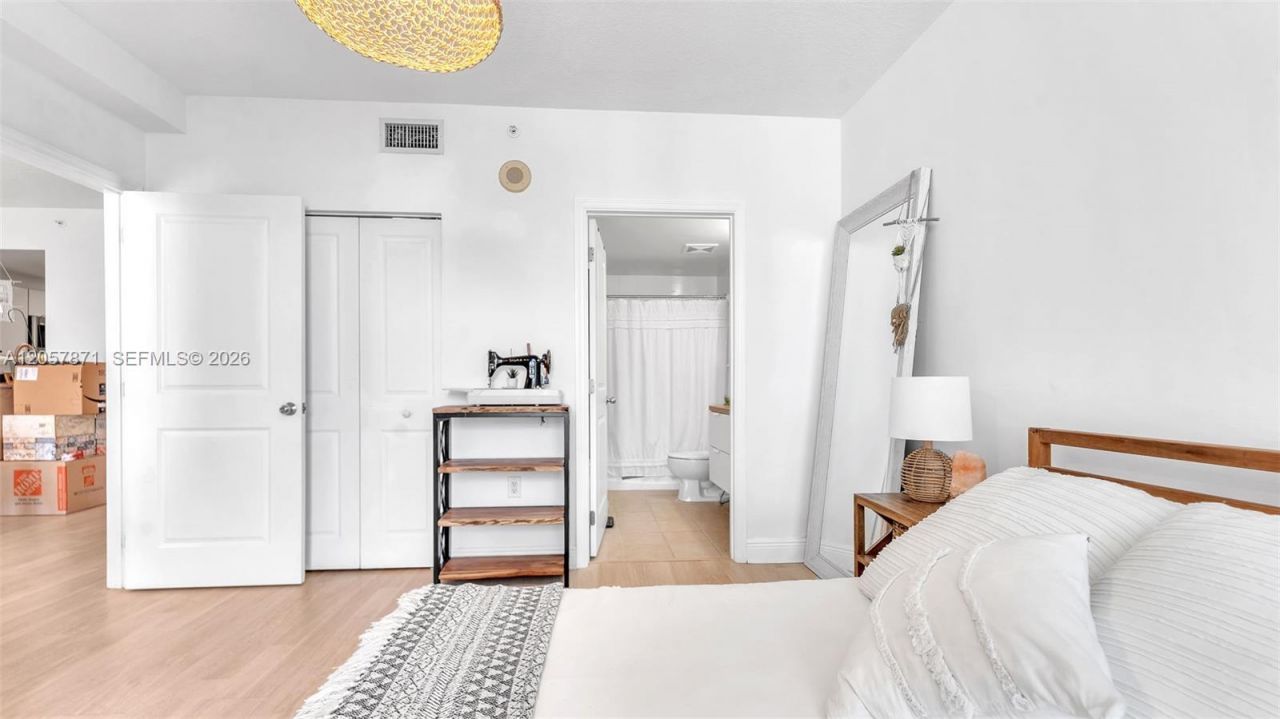 1250 S Miami Ave , Unit 1307, Miami, FL 33130 Photo