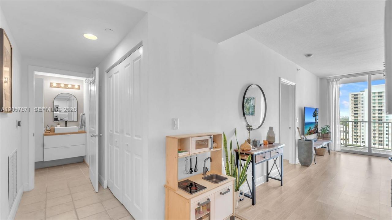 1250 S Miami Ave , Unit 1307, Miami, FL 33130 Photo