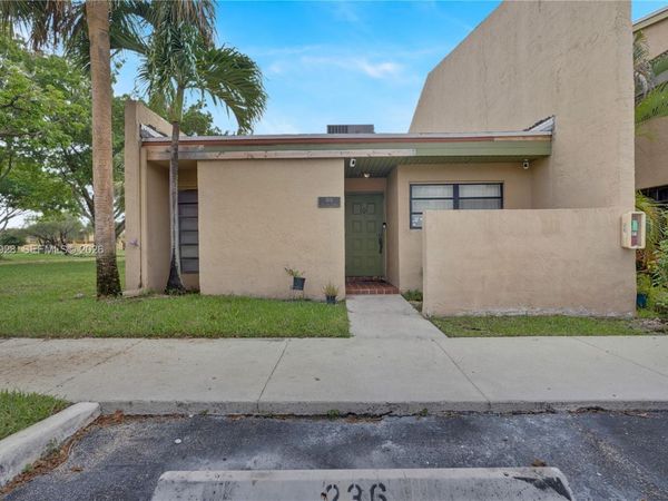 1501 NW 94th Ave , Unit 237, Pembroke Pines, FL 33024