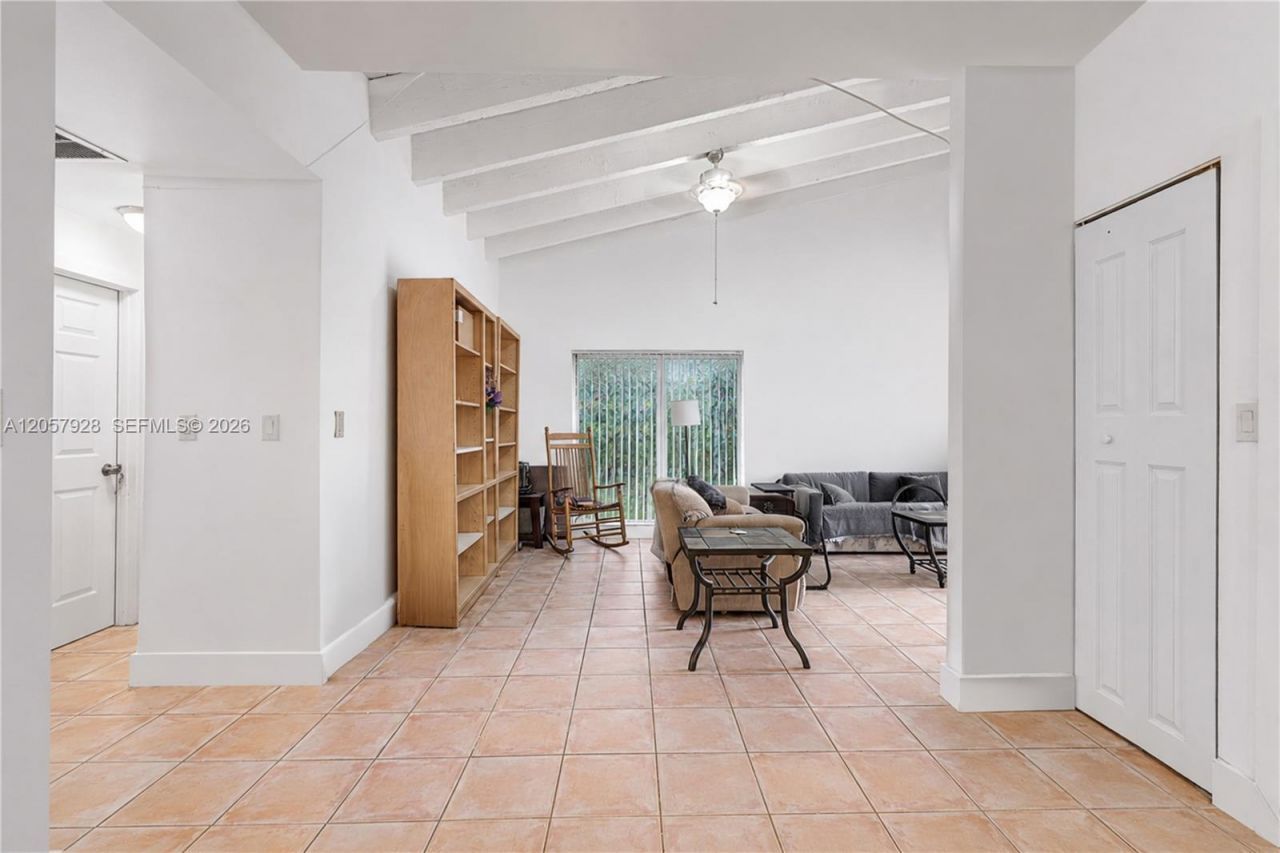 1501 NW 94th Ave , Unit 237, Pembroke Pines, FL 33024 Photo