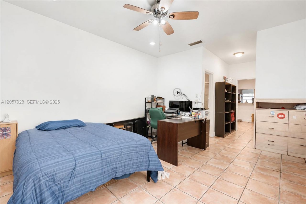 1501 NW 94th Ave , Unit 237, Pembroke Pines, FL 33024 Photo