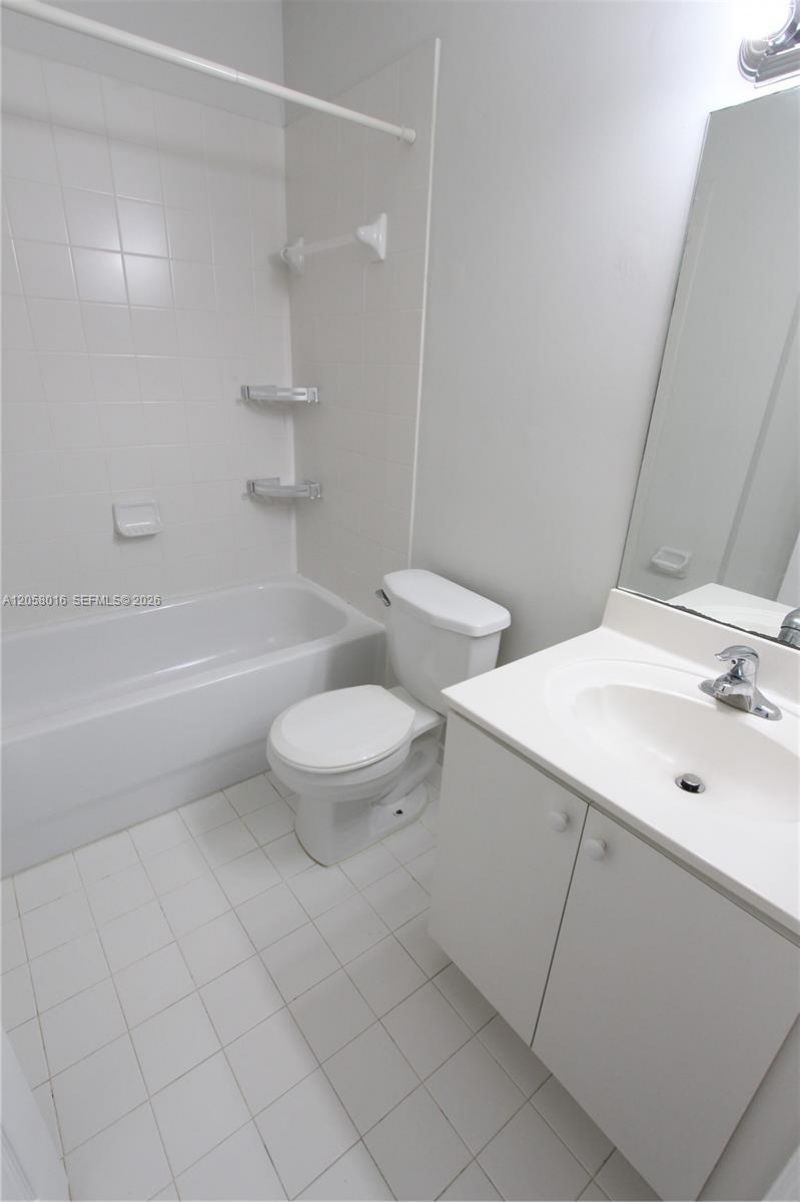 22831 SW 88th Pl, Unit 303, Cutler Bay, FL 33190 Photo