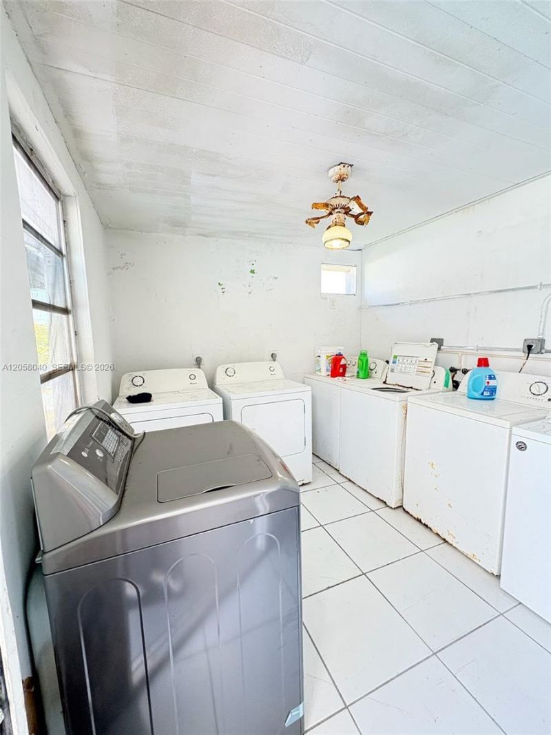 1919 Thomas St , Unit 2, Hollywood, FL 33020 Photo