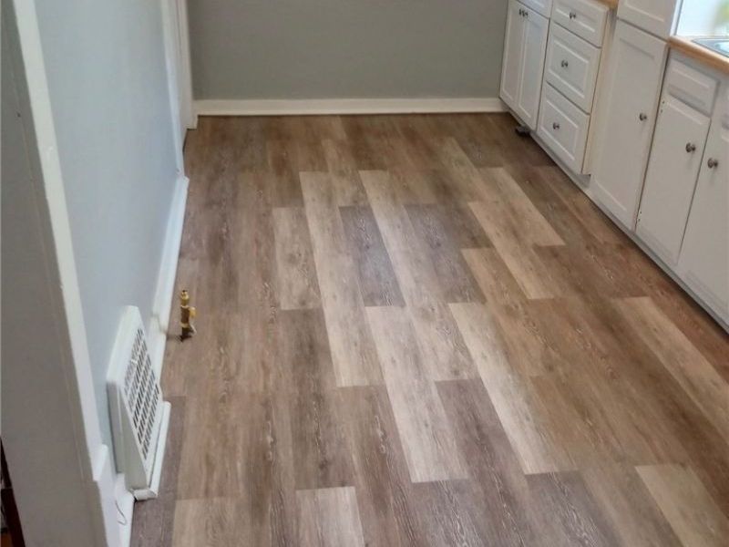 847 Carlysle Street, Akron, OH 44310 Photo 10