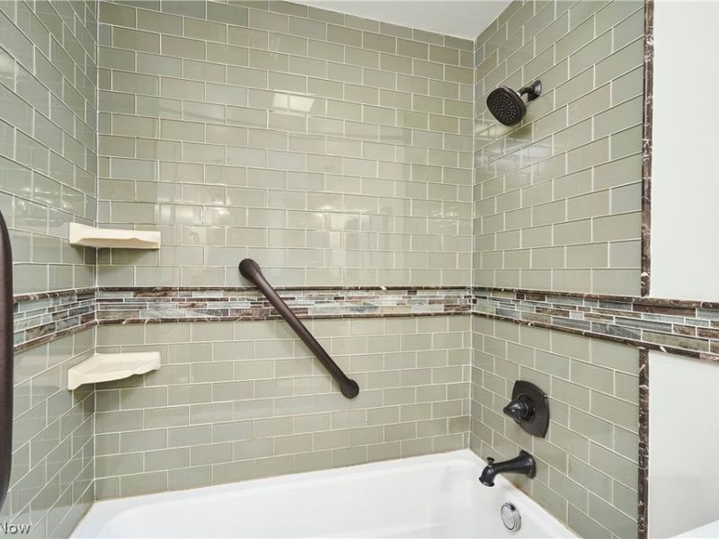 1172 Berwick Lane, South Euclid, OH 44121 Photo 16