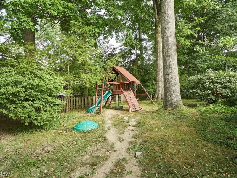1172 Berwick Lane, South Euclid, OH 44121 Photo 20