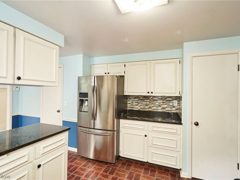 1172 Berwick Lane, South Euclid, OH 44121 Photo 5