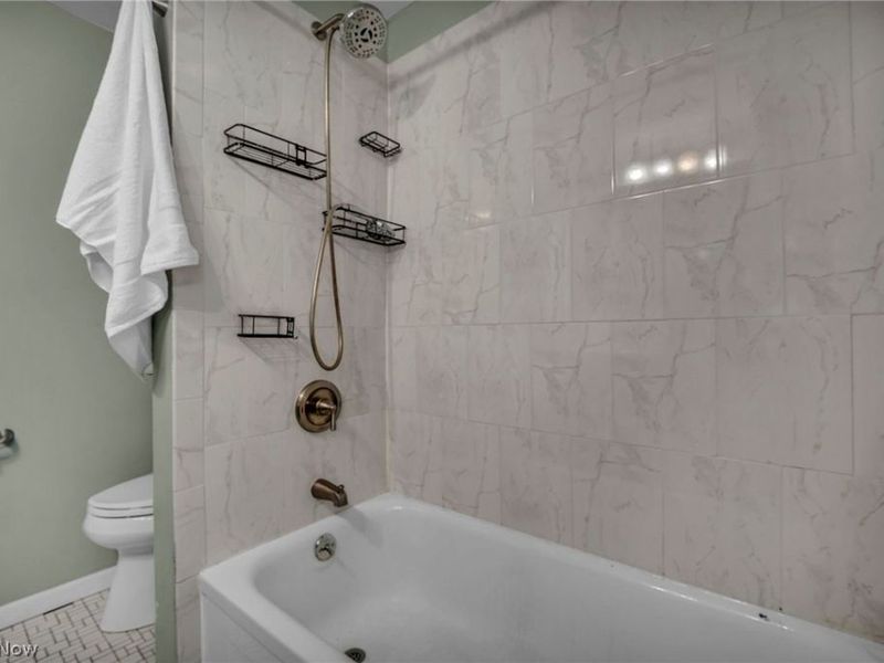 2390 Rinard Road, Cleveland Heights, OH 44118 Photo 18