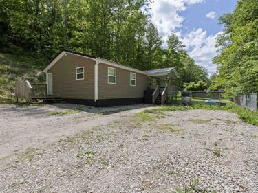 7000 Blue Sulphur Road, Ona, WV 25545