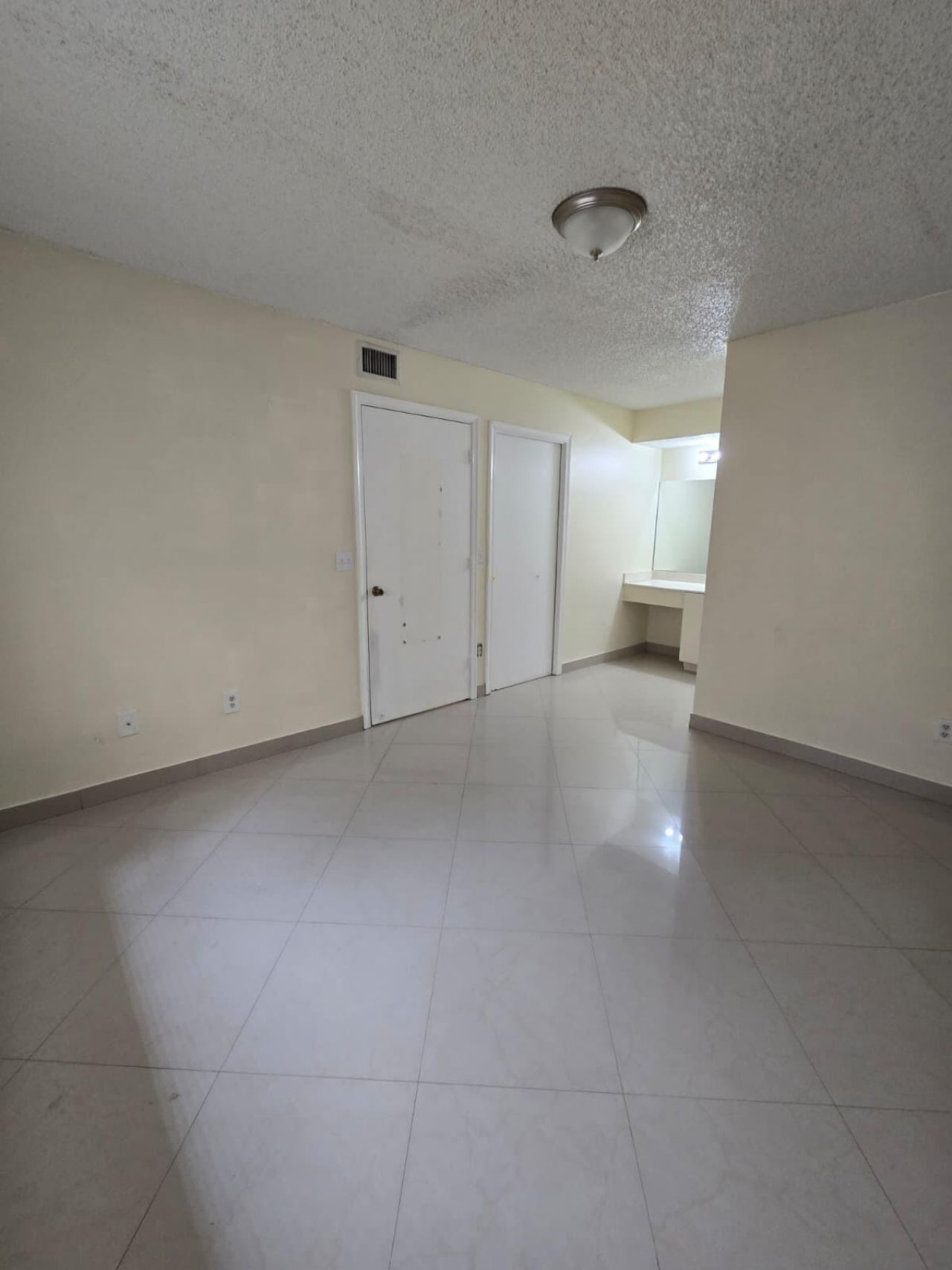 3630 N 56th Avenue, Unit 308, Hollywood, FL 33021 Photo