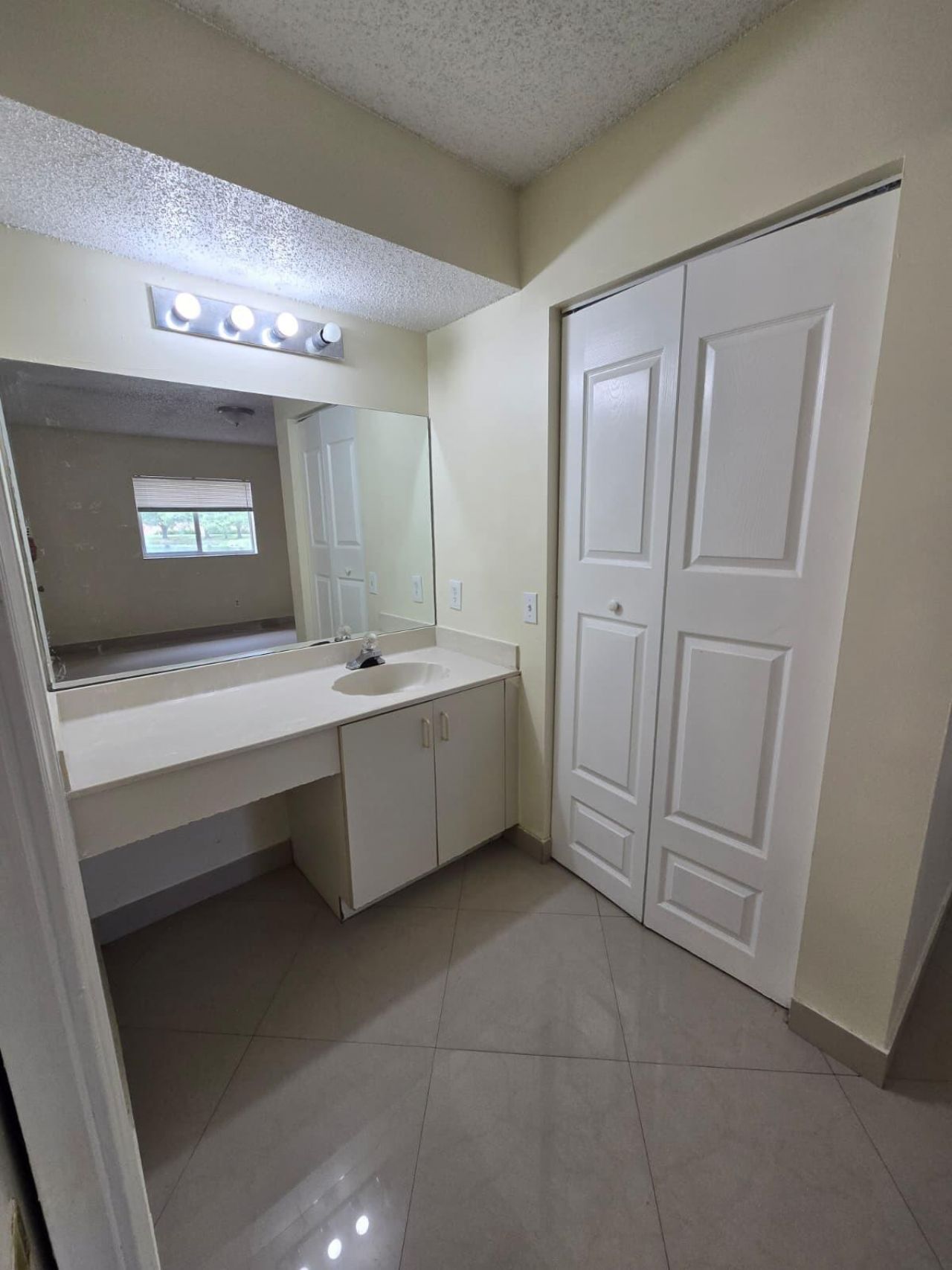 3630 N 56th Avenue, Unit 308, Hollywood, FL 33021 Photo