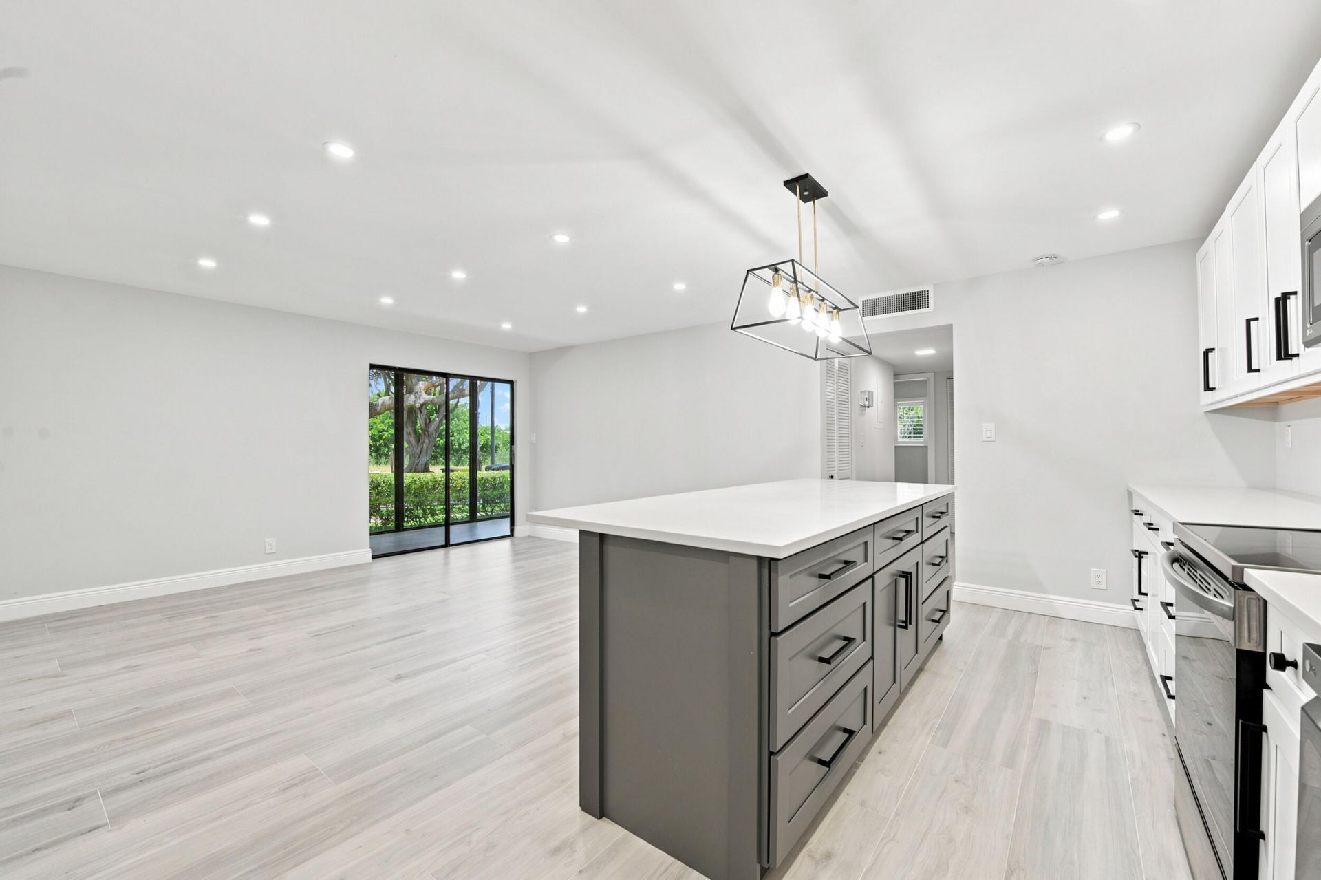 15492 Lakes Of Delray Boulevard, Unit 101, Delray Beach, FL 33484 Photo
