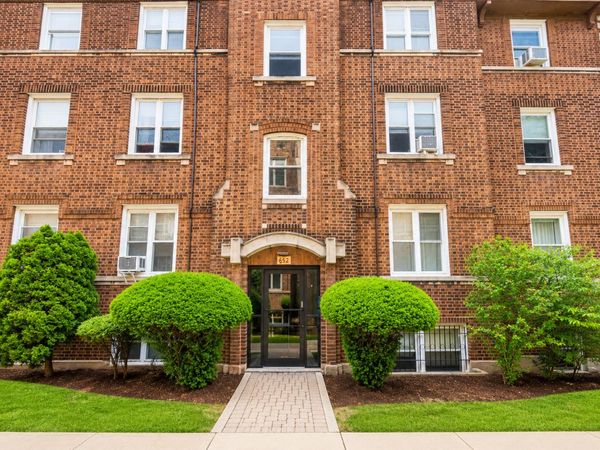654 W Oakdale Avenue , Unit 2N, Chicago, IL 60657