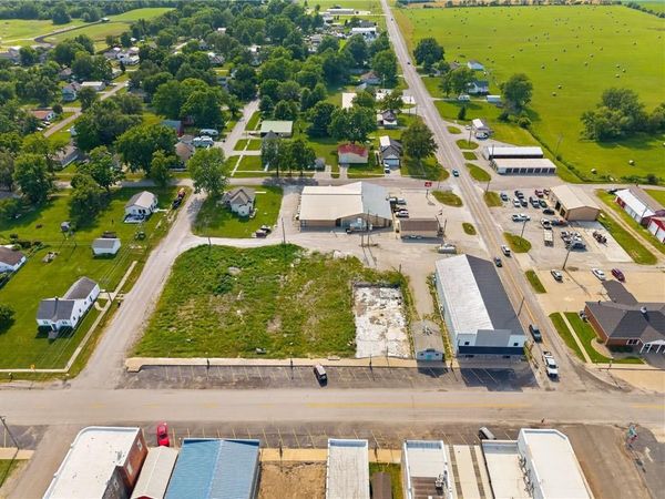 407-419 Main Street, Polo, MO 64671