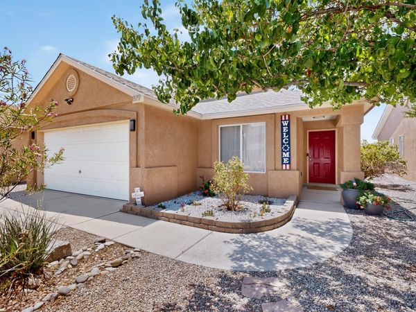 819 Corel Drive SW, Albuquerque, NM 87121