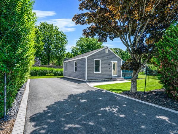 3 Bay Lane, Brookhaven, NY 11719
