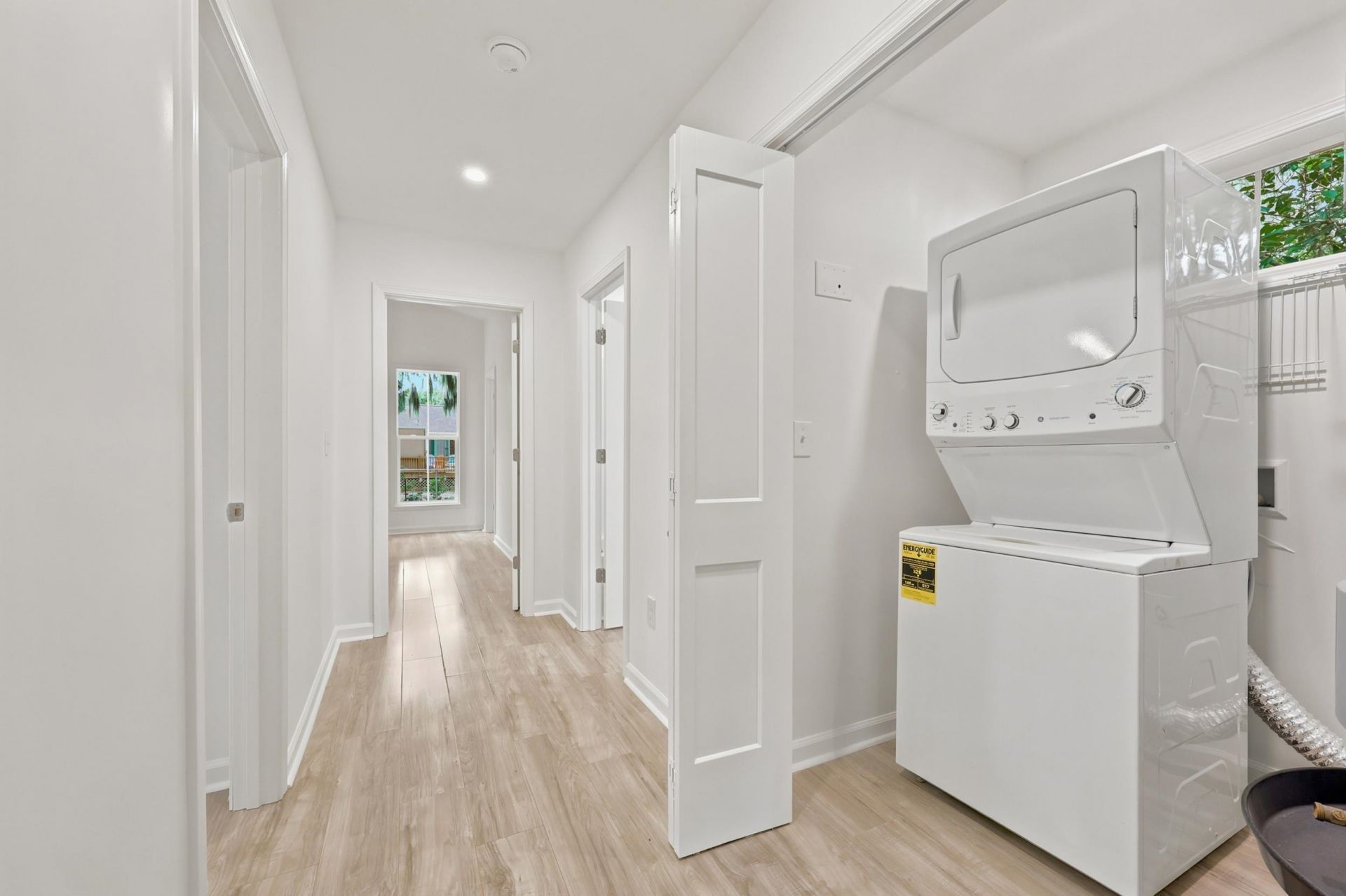 403 Bayview Dr.  Photo 17