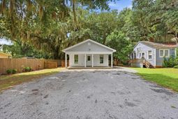 403 Bayview Dr.  photo 4