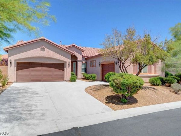 10214 Elk Valley Street , Las Vegas, NV 89178