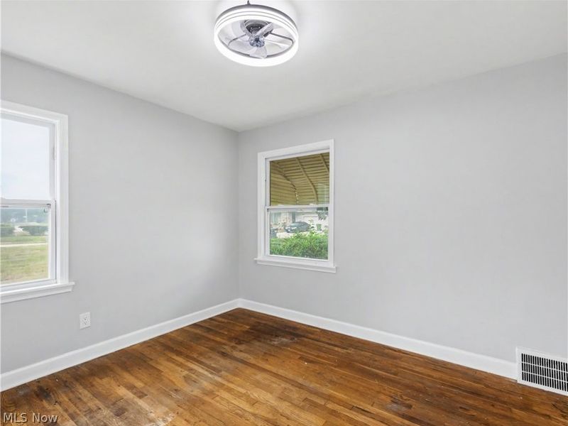19808 kings Highway, Warrensville Heights, OH 44122 Photo 12