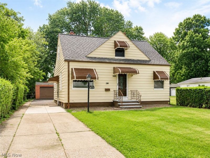 19808 kings Highway, Warrensville Heights, OH 44122 Photo 2
