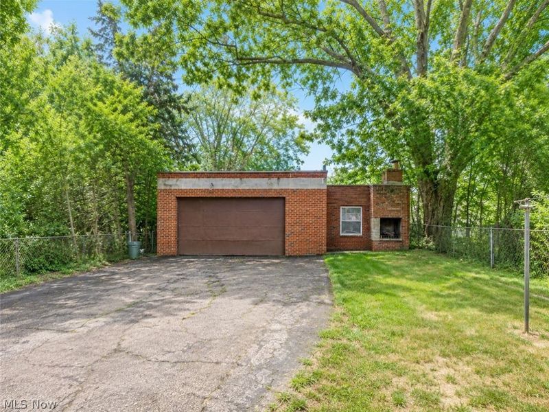 19808 kings Highway, Warrensville Heights, OH 44122 Photo 22