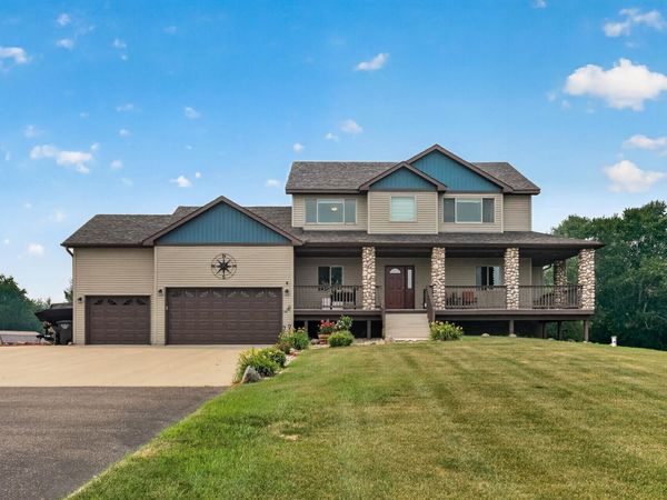 5524 188th Avenue NE, Wyoming, MN 55092