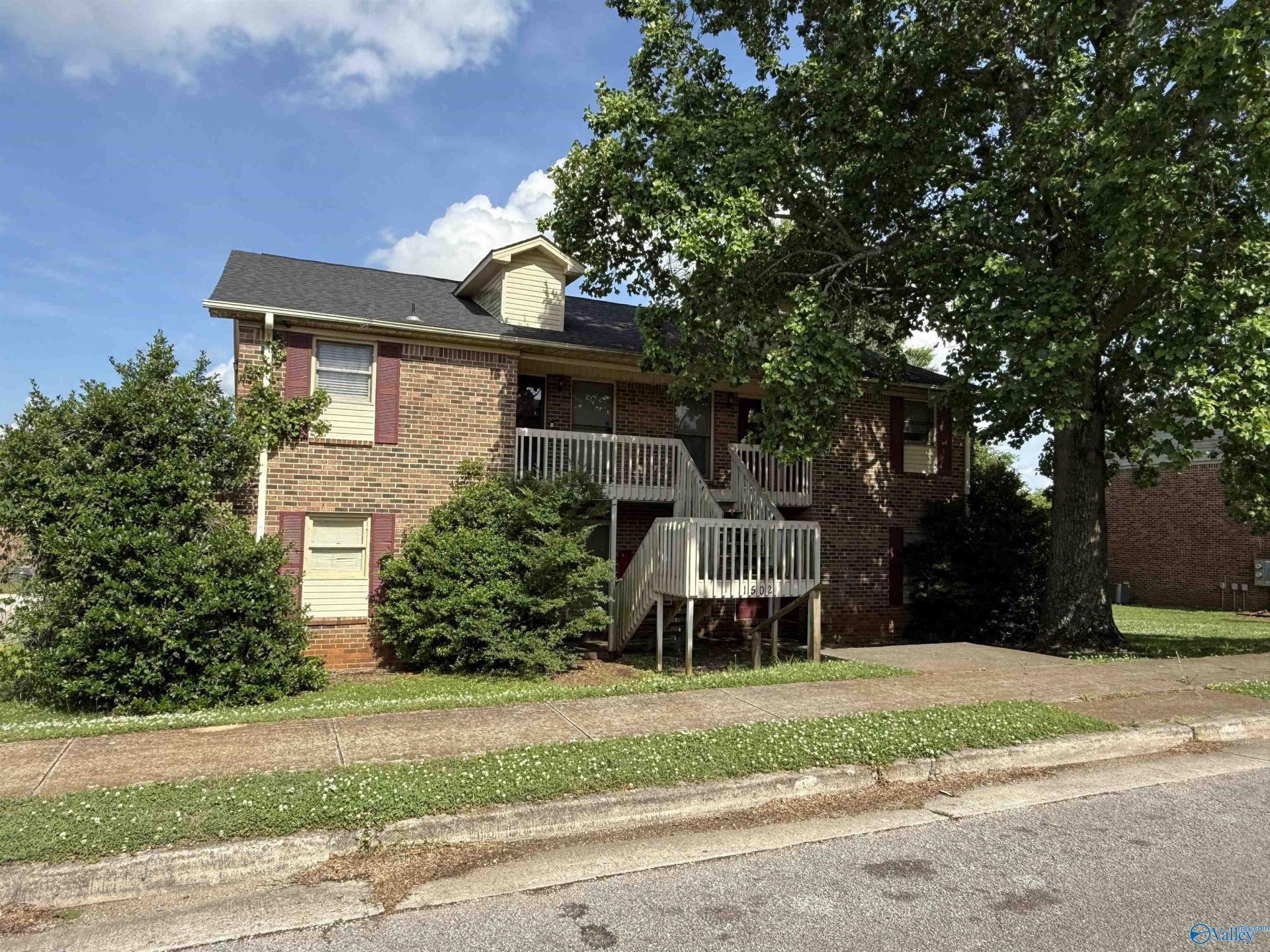 1502 Medland Road, Huntsville, AL 35816 Main Photo
