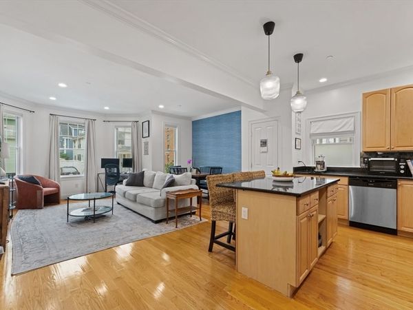 146 Clifton Street, Unit 4, Malden, MA 02148