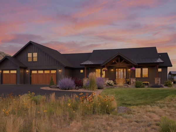 70041 Annies Drive, Sisters, OR 97759