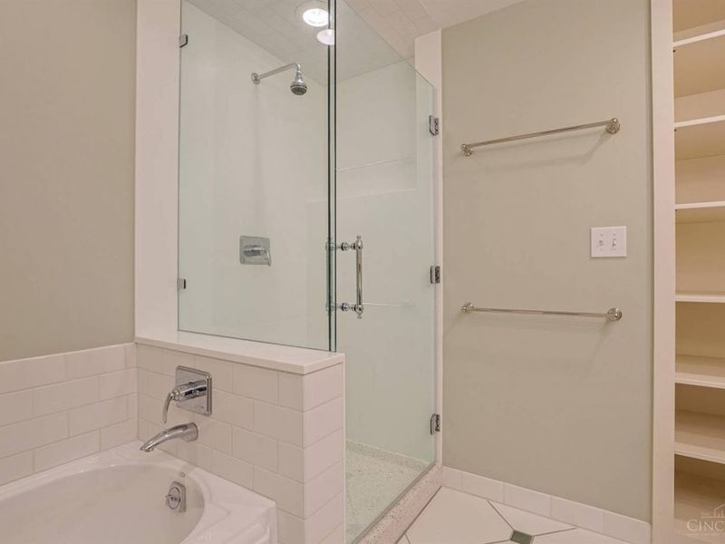 5 Linden Lane, Wyoming, OH 45215 Photo 57
