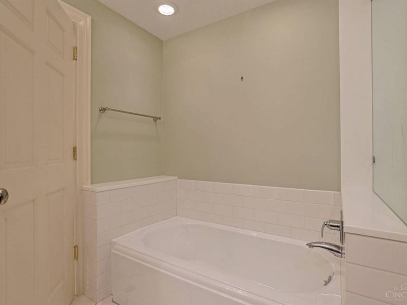 5 Linden Lane, Wyoming, OH 45215 Photo 58