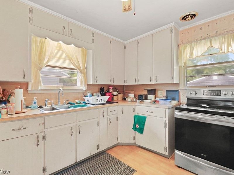 959 W Broadway Street, Alliance, OH 44601 Photo 10