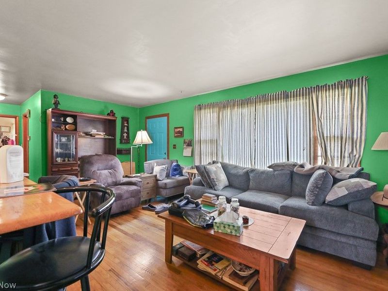 959 W Broadway Street, Alliance, OH 44601 Photo 6