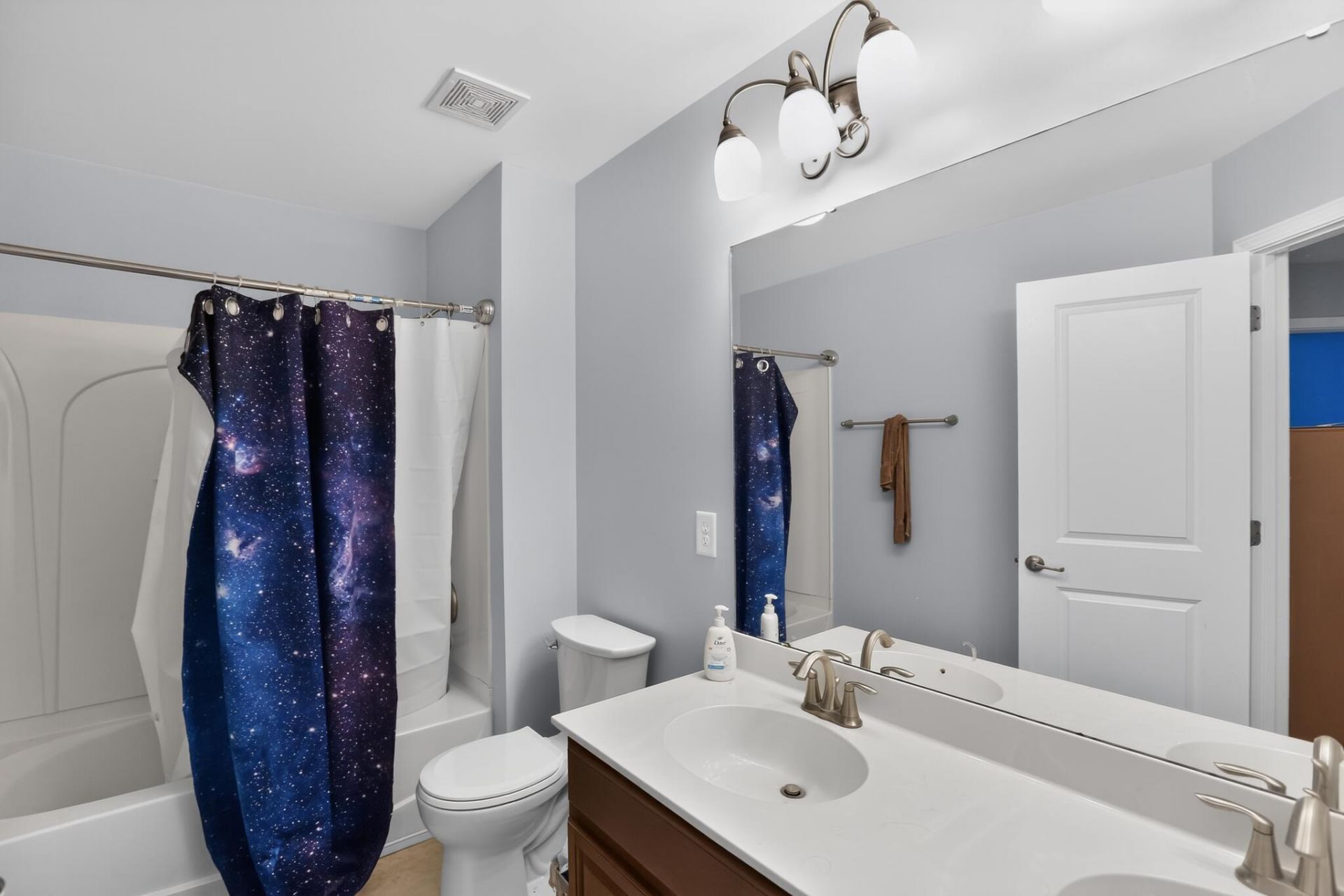 223 Buttonbush Court Photo 13