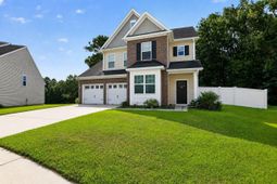 223 Buttonbush Court photo 4