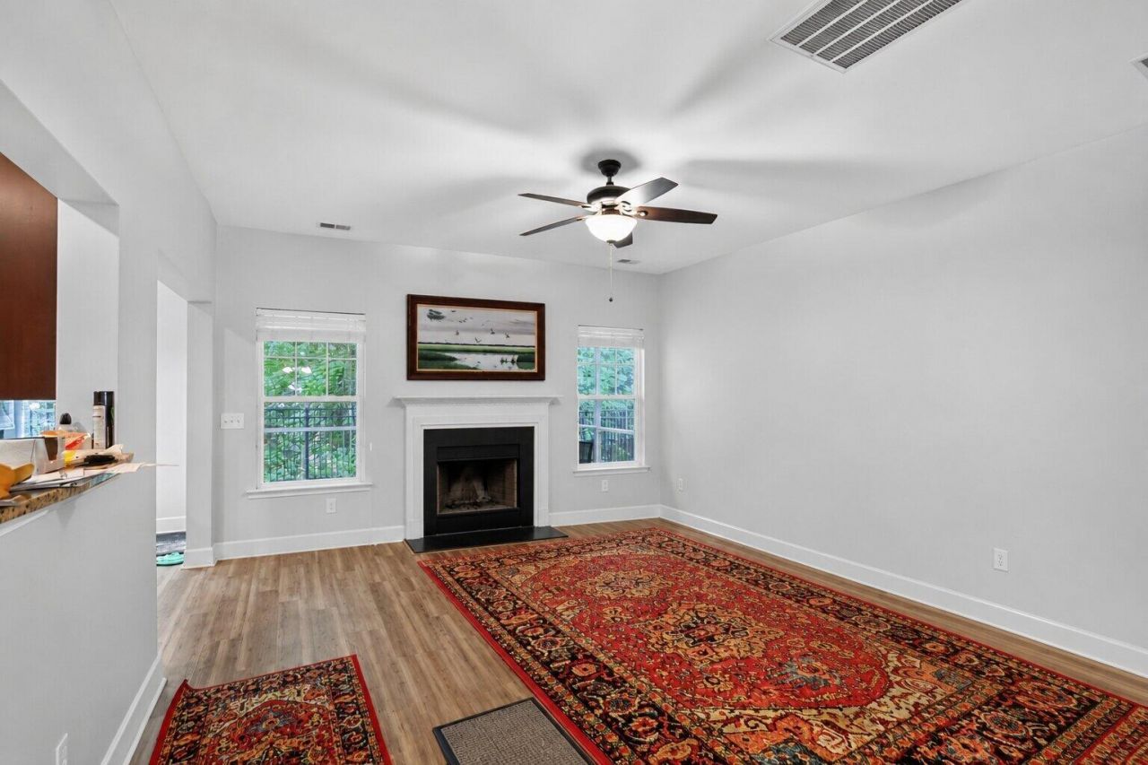 223 Buttonbush Court Photo 4