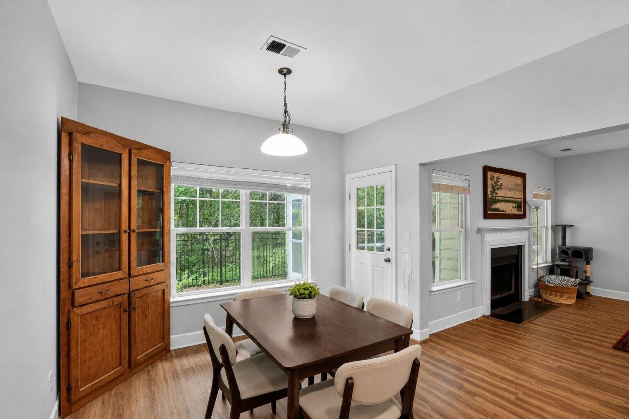 223 Buttonbush Court Photo 5