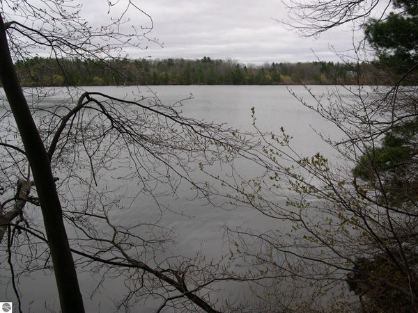 1589 Edgewater Ridge, Traverse City, MI 49684