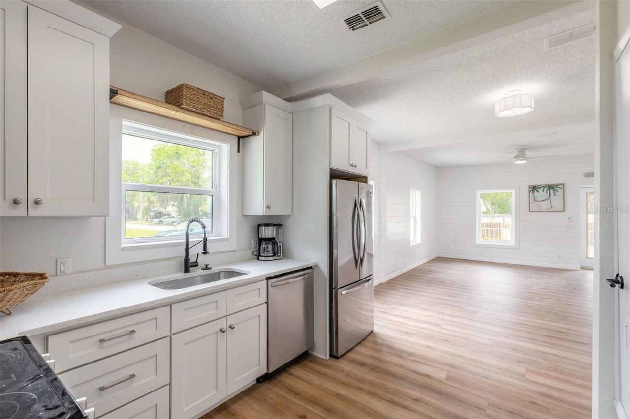 306 Sheldon Street, New Smyrna Beach, FL 32168 Photo