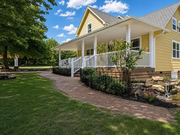 9906 S Morgan Road, Mustang, OK 73064