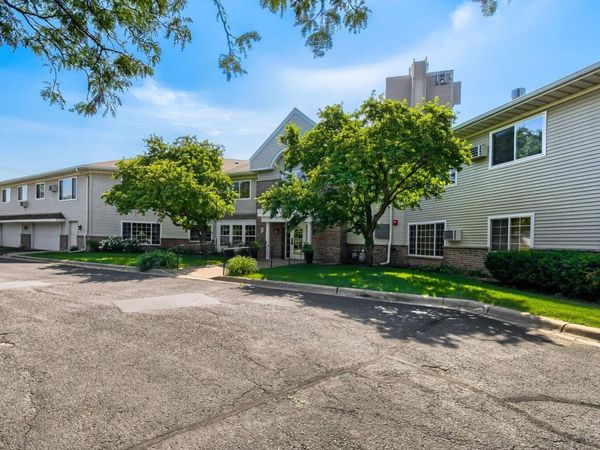 1729 6th Street NE, Unit 9, Minneapolis, MN 55413