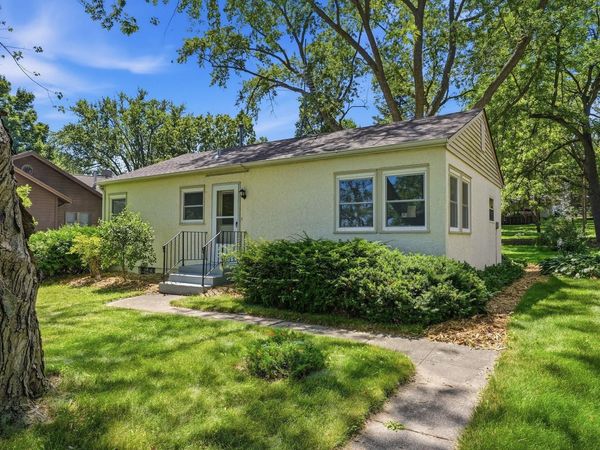 320 Kingsley Street S, Winsted, MN 55395
